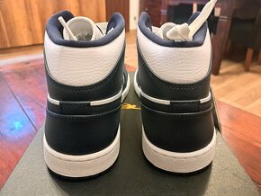 Air Jordan 1 obsidian - 4