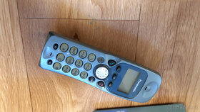 Bezdrátový telefon Panasonic KX-TCD445 pevné linky - 4