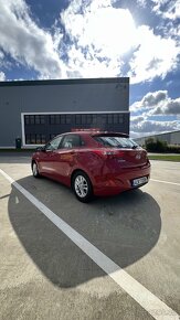 Hyundai i30 1.4 - 4