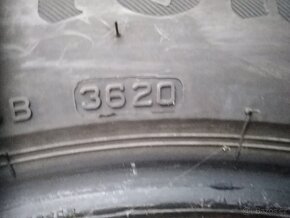 Prodám 2 zimni gumy Firestone 205/55 R17 DOT 3620 - 4