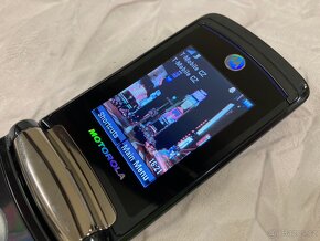 Motorola Razr2 V8, nova aku - 4