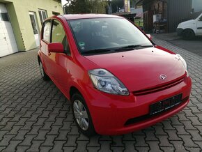 Daihatsu Sirion - 1,0 benzín - 4