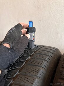 Prodám 4 zimní Pneu Dunlop WinterSport5 225/50r17 - 4