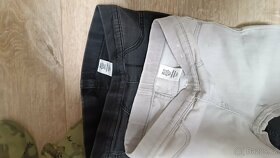 Džínové kalhoty H&M vel. 104 - 4