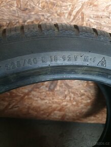 225 40 r 18 vzorek 6mm R18 225/40 225/40r18 zimní pneumatiky - 4