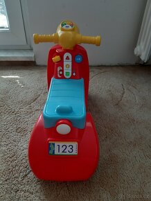 Odrážedlo / dětský skútr Fisher Price - 4