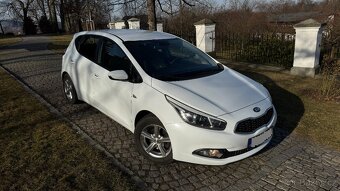 Kia Ceed 1.4 CVVT benzín,ČR,2014,serviska,2x sada kol - 4