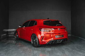 RENAULT Megane-RS-Trophy-Facelift-manuál-1.m-R19 - 4