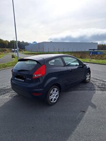 Ford fiesta 2010 - 4