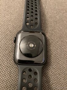 Apple Watch SE Nike 44mm Cellular (sim) - 4