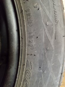 Prodám 4x zimní pneu 205/55 R16 94V  Nexen WinGuard Snow'G W - 4