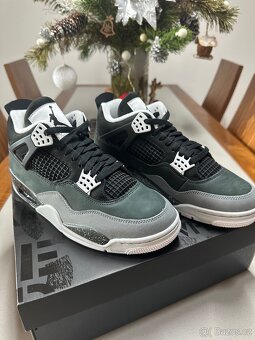 Nike Air Jordan 4 Retro Fear - 4