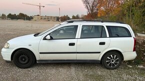 Opel Astra H - 4