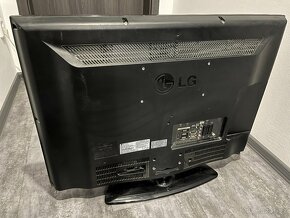 LCD televize LG 32LG7000 - 4