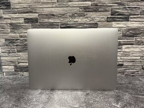 MacBook Pro 16" 2019 i7 / 16GB / 500GB / Pro 5300M - 4