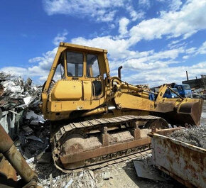 21t pásový nakladač Komatsu D75S - 4