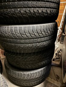 Zimni pneu Nokian 265/50 r20 - 4