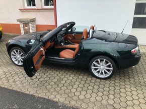 Mazda MX-5 coupe-cabrio - 4