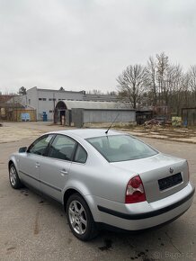 VW Passat B5.5 1.6i Sedan - 4