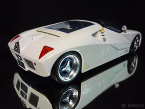 Ford GT90 Maisto 1/18 - 4