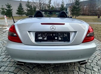 MERCEDES SLK 200K 135KW MANUÁL KŮŽE-Bi XENON-VYHŘEV-2010 - 4