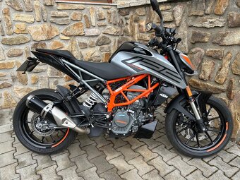 KTM DUKE 125 - 4