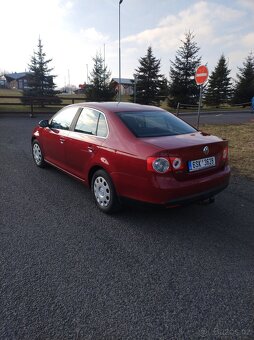 Prodám Volkswagen Jetta 1,4 TSI, super stav - 4