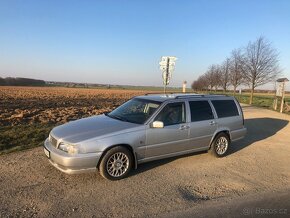 Volvo V70 2,5 tdi - 4