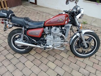 Honda cx 500 - 4