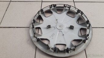 Poklice Ford Transit 15" - 4