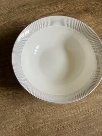 Kostní kvalitní porcelán - mísa, talíře - 4