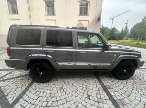 JEEP COMMANDER 3.0CRD 4x4 7MÍST LIMITED-KUŽE-VYHŘEV-PDC-ŠIBR - 4