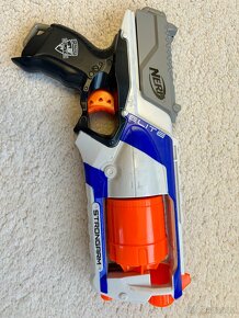 Sbírka dětských zbraní NERF - 4