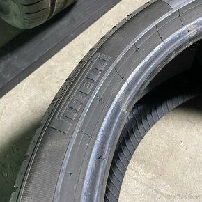 Letní pneu 275/35 R22 104W Pirelli 4mm - 4