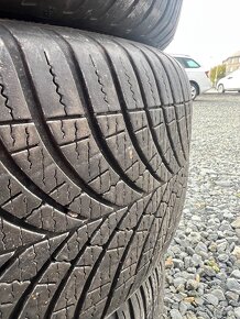 215/55 R17 zimní, GOODYEAR - 4