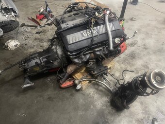 Motor m54 a převodovka BMW e46 - 4