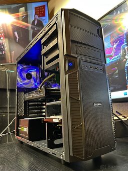 Herní ryzen 5 2400G až 16GB DDR, SSD,HDD, RX 470 4GB Win 11 - 4