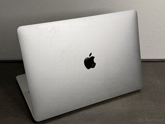 MacBook Pro 13'' 2019 / i5 / 16GB / 256GB SSD / Silver - D - 4