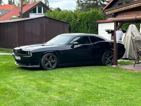 Dodge Challenger SRT8  V8 6.4 Hemi - 4