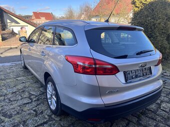 Ford Focus Kombi benzin 92kw 2016,132 km nové rozvody - 4