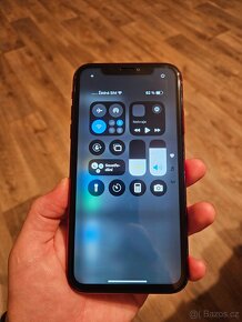 Iphone XR 64GB - červený - 4