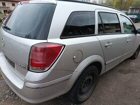 Opel Astra H 1,9CDTI 88kW r.v. 2006 - náhradní díly - 4