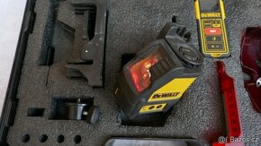 KŘÍŽOVÝ LASER Dewalt Set DW088 + DW099E v Tstak kufru - 4