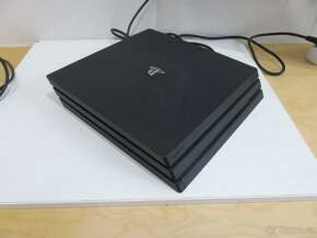 Herní konzole SONY PlayStation 4 Pro - 1TB CUH-7116B - 4