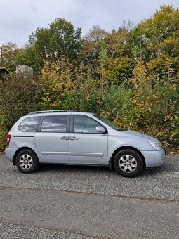 Kia Carnival 2,9  r.2010 - 4