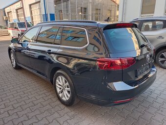 VW Passat B8 2.0TDI 110kW DSG 103tkm Matrix Panorama ACC Qi - 4