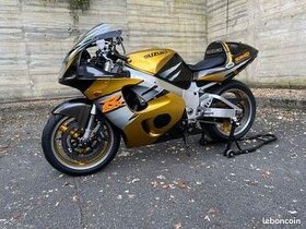 Suzuki GSX-R750 SRAD - 4