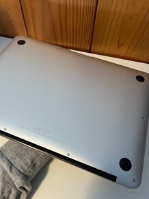 MacBook Air 13 - 4