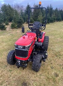 Malotraktor 4 x4 výkon 25 HP - Hydrostat - 4