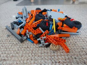 Prodám LEGO Technic 42062 - 4